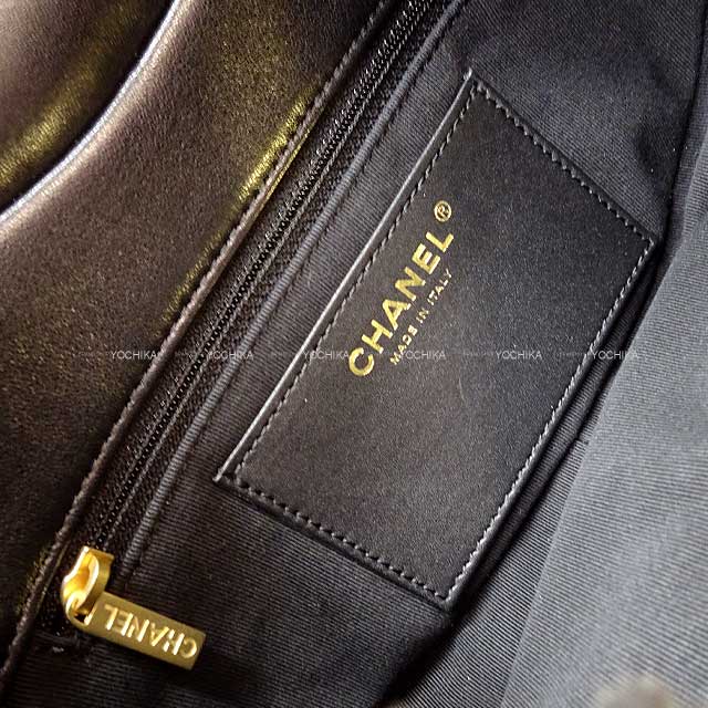 2023AW CHANEL Shoulder bag Chain Around Matelasse Flap Hobo Fur Boa Mouton Charcoal gray/Black Sheepskin Antique Gold HW[EXCELLENT][Authentic]