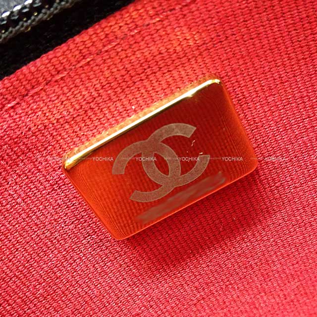 [Pre-loved] 2023 AW CHANEL Chain wallet Chanel 19 Coco Mark Matelasse Noir (Black)/Framboise Shiny Lambskin Mat Silver HW Mat Gold HW AP3267[LIKE NEW][Authentic]