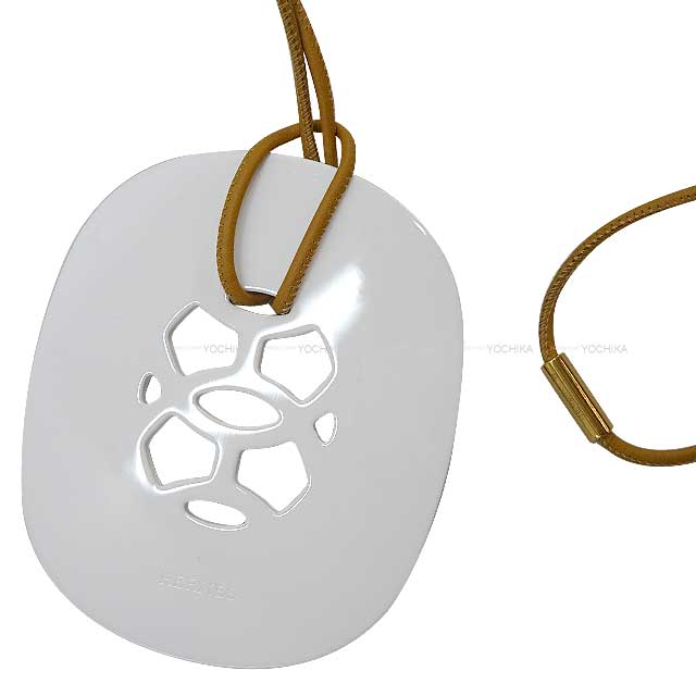 HERMES necklace Lift GM Animal Camouflage Zebra Blanc (White)/Noir (Black) Buffalo Horn/Lacquer Gold HW[EXCELLENT][Authentic]