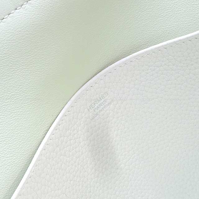 HERMES Shoulder bag Halzan 25 Verso New White/Vert Fizz Taurillon Clemence Silver HW Stamp B[BRAND NEW][Authentic]