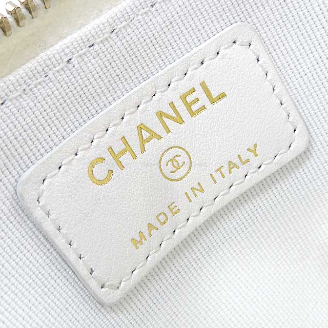 [Pre-loved] CHANEL card holder Matelasse Coco mark Coin Blanc (White) Graind Calf(Caviarskin) Champagne Gold HW AP2061[LIKE NEW][Authentic]