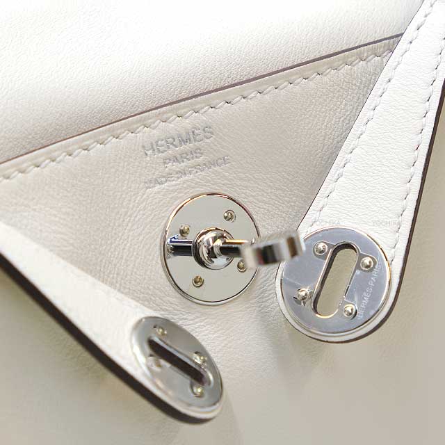 HERMES Shoulder bag Lindy mini 20 verso Nata/Sesami Veau Swift Silver HW Stamp Z[EXCELLENT][Authentic]