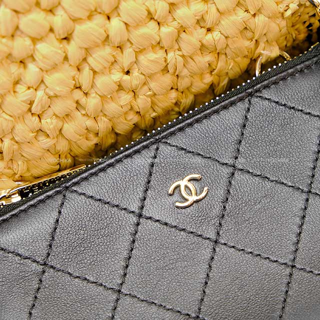 2024 Cruise CHANEL Shoulder bag Matelasse COCO Mark Mini Flap Bag Beige/Noir (Black)/Blanc (White) Braided Raphia/Lambskin Champagne Gold HW AS4556[BRAND NEW][Authentic]