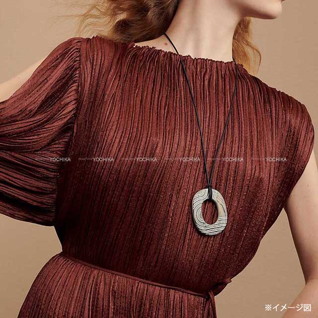 HERMES necklace Pendant Isthme Pop PM Griquel Buffalo Horn/Lacquer[BRAND NEW][Authentic]