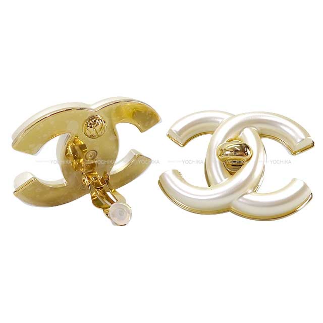 CHANEL earrings Simple color Coco mark Gold/Blanc (White) Metal/Resin Gold HW ABD693[EXCELLENT][Authentic]