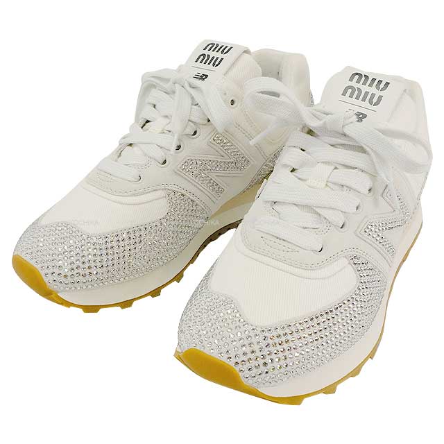 2024 New MIUMIU sneakers New Balance 574 Ladies Rhinestone #37.5 Blanc (White) Suede/Crystal 37.5 5E044E_3LN8_F0009_F_015[BRAND NEW][Authentic]