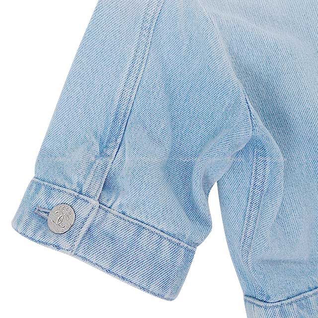 2024 NEW  Coco Beach Collection CHANEL Denim jacket Ladies Cropped Iridescent washed metal Coco buttons Blue/Silver Cotton 34 P76208[BRAND NEW][Authentic]