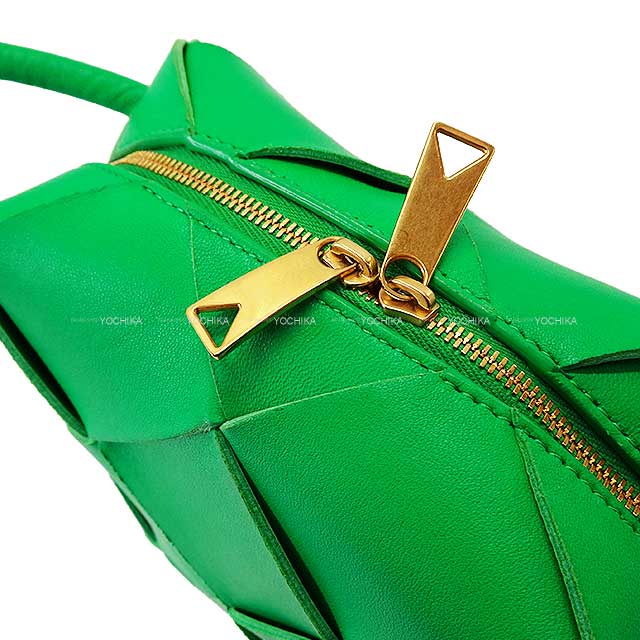 [Pre-loved] BOTTEGAVENETA body bag Mini Cassette Camera Bag Palamote green  intrecciato leather Gold HW[LIKE NEW][Authentic]