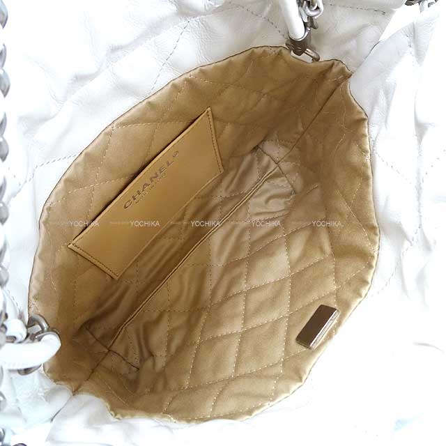 CHANEL Shoulder bag Chanel 22 mini hobo with matrasse medallion charm Blanc (White) Calfskin Silver HW AS3980[BRAND NEW][Authentic]