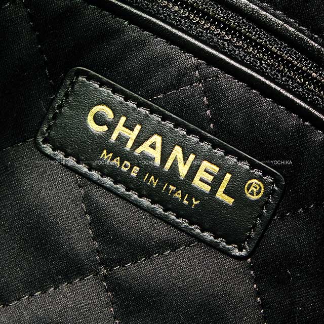 2024‐2025AW CHANEL Shoulder bag Chanel 22 Medal Charm Logo Hobo Houndstooth Patchwork Noir (Black)/Blanc (White) Tweed Gold HW AS3260[BRAND NEW][Authentic]