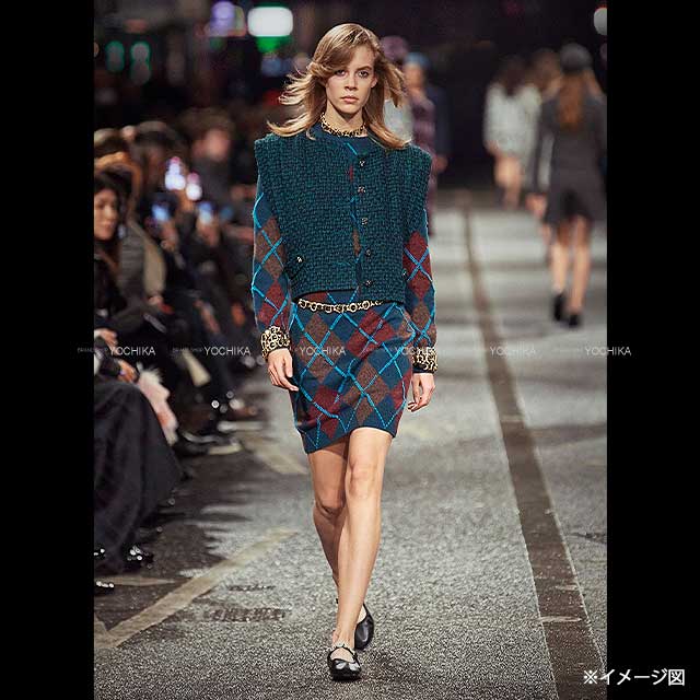 2024‐2025AW CHANEL Vests Ladies Tweed Sleeveless Clear Cross Button Jacket Green Cotton/Acrylic/Polyester/Wool/Nylon #34 P77759[BRAND NEW][Authentic]
