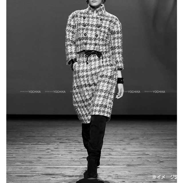 2024AW CHANEL Women's Tweed Jacket three-quarter length coco button window check Noir (Black) 35% Wool / 33% Cotton / 23% Polyester / 8% Polyamide #34 P78203[BRAND NEW][Authentic]