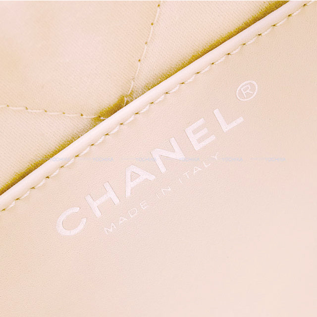 [Pre-loved] CHANEL Shoulder bag Chanel22 Mini Matelasse Medal Charm Chain Beige Calfskin Mat Silver HW AS3980[LIKE NEW][Authentic]