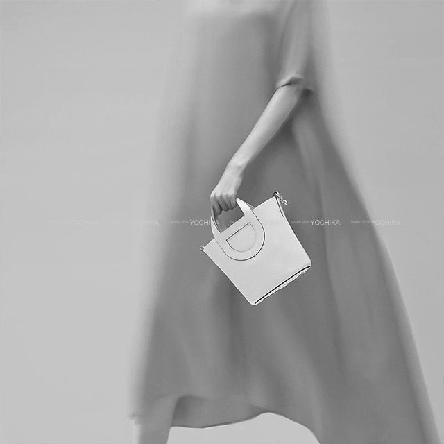 HERMES Handbag In the Loop 18 Rose Sakura Taurillon Clemence/Veau Swift Silver HW Stamp W[BRAND NEW][Authentic]