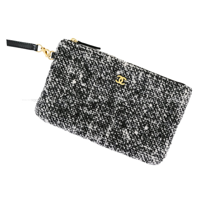 [Pre-loved] 2022-23AW CHANEL Shoulder bag Chanel 22 Medal Charm Logo Hobo Noir (Black)/Blanc (White) Tweed Gold HW AS3260[LIKE NEW][Authentic]