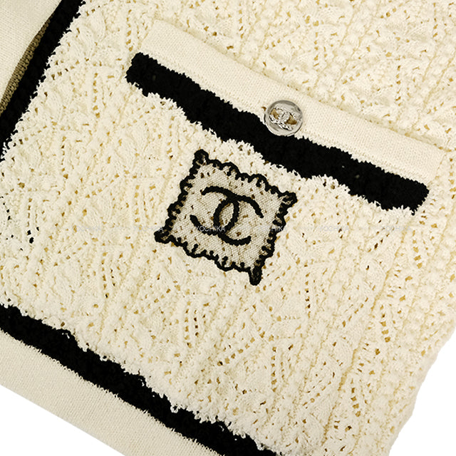 2024 Cruise CHANEL Cardigan Women's Tweed Jacket Rhinestones COCO Mark Button Cotton #42 P76869[EXCELLENT][Authentic]