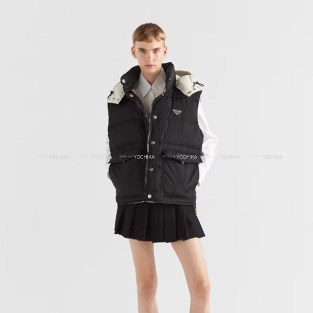 [Pre-loved] 2024 AW PRADA Down vest Re-Nylon Hooded Black/Sand Nyron #42 29Y134[LIKE NEW][Authentic]