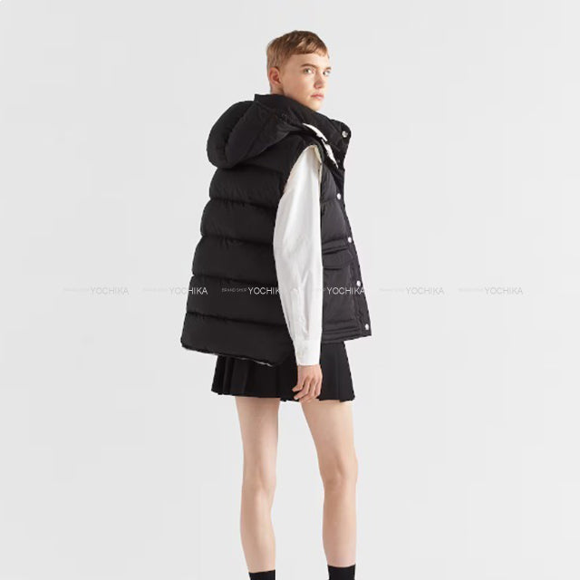 [Pre-loved] 2024 AW PRADA Down vest Re-Nylon Hooded Black/Sand Nyron #42 29Y134[LIKE NEW][Authentic]