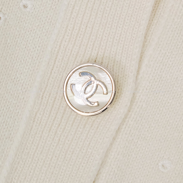 CHANEL Cardigan COCO Mark Flower No.5 Logo Ivory Cashmere #34 Silver HW P74636[EXCELLENT][Authentic]