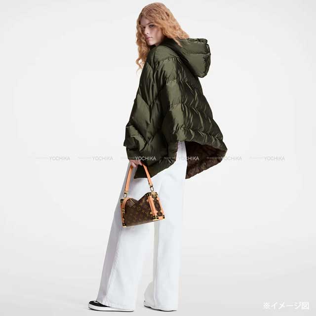 2023 AW LOUIS VUITTON Down jacket Ladies Monogram Accent Pillow Puffer Cape Poncho Coat Kaki/Brown/Noir (Black) Nyron/Polyester/Cow Leather #42 Gold HW 1ABR7I[EXCELLENT][Authentic]