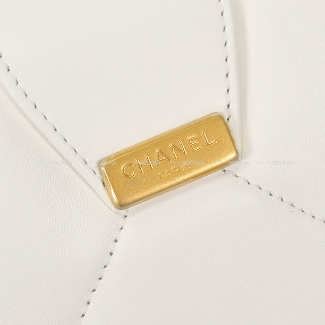 2024-2025 Metiers d'Art Collection CHANEL Shoulder bag Matelasse Cuff Bag Chain Coco mark Blanc (White) Shiny Lambskin Antique Gold HW AS5602[BRAND NEW][Authentic]