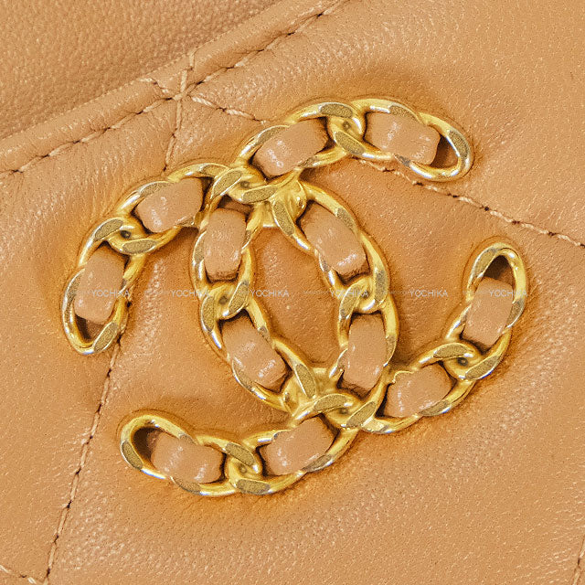 CHANEL change purse Chanel 19 Zipper Chain Coco Mark Beige Lambskin Gold HW AP2086[BRAND NEW][Authentic]