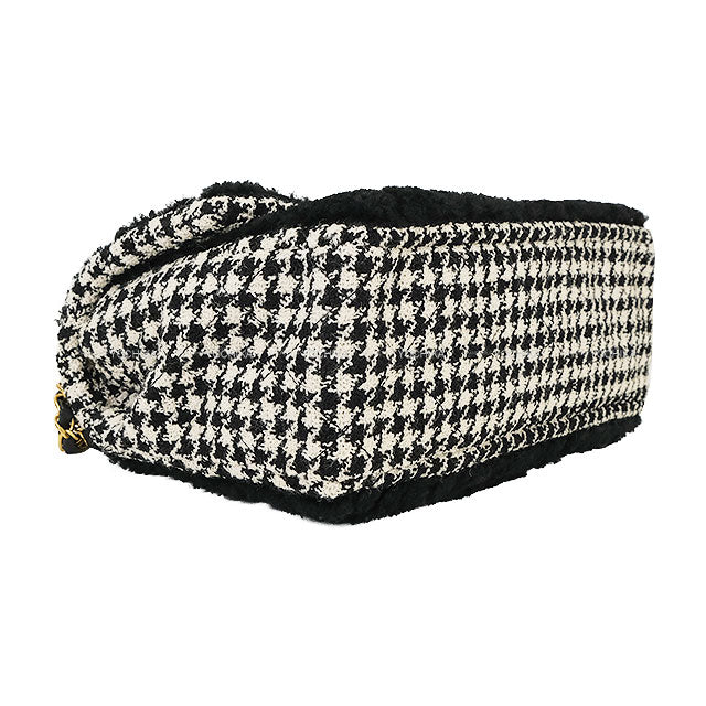 [Pre-loved] CHANEL Shoulder bag Matelasse Quilted Chain COCO Mark Houndstooth Noir (Black)/Blanc (White) Shearling Gold HW[LIKE NEW][Authentic]