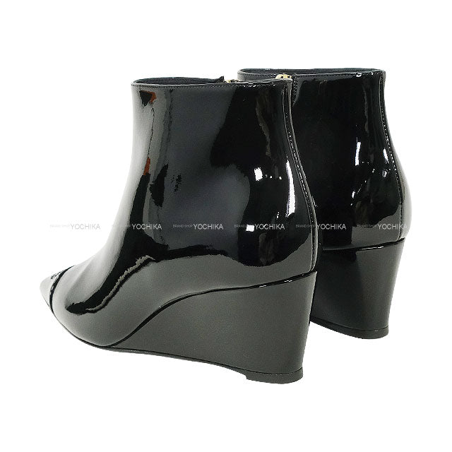 2022 Cruise Collection CHANEL boots Short Ankle Boots with COCO Mark and COCO Button, with Leggings Noir (Black) Patent Enamel Leather/Knit #38C Champagne Gold HW G38735[EXCELLENT][Authentic]