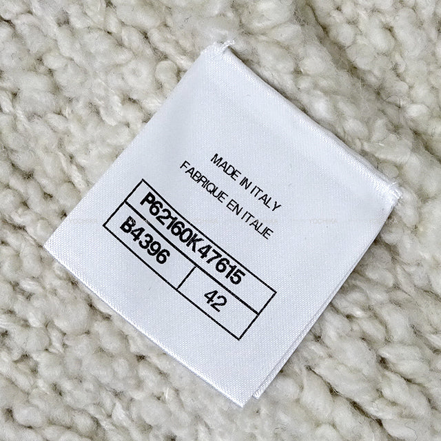 CHANEL Blouson Knit Boa Zip Up Coco Mark Matelasse Quilting Blanc (White)/Noir (Black) Silk/Wool #42 Gold HW P62160[EXCELLENT][Authentic]