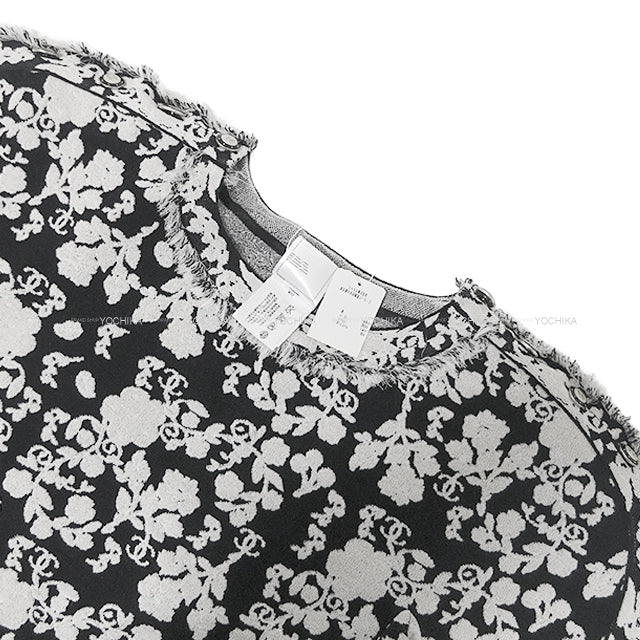 [Pre-loved] CHANEL Knit Short Sleeve with Rose Fringe Coco Button Noir (Black)/Blanc (White) Cotton/Nylon/Reyon/Polyester #42 P47538[LIKE NEW][Authentic]