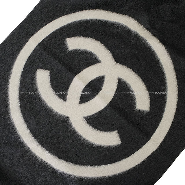 [Pre-loved] CHANEL muffler Blanket Bicolor COCO Mark Noir (Black)/Blanc (White) Cashmere[LIKE NEW][Authentic]