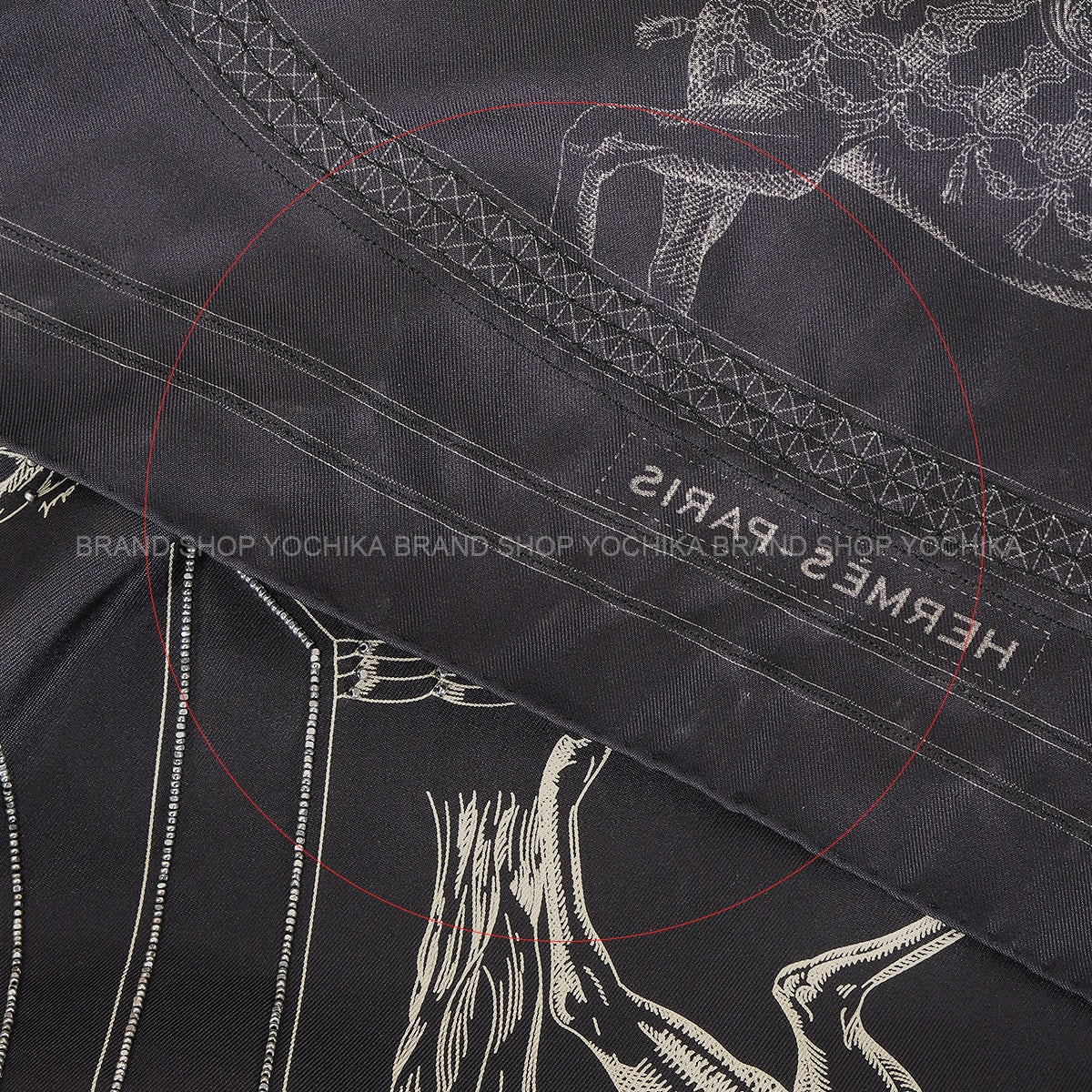 [Pre-loved] HERMES scarf Carre 90 Pre-shoe Grand Apparat with Jewelry Embroidery Noir (Black)/Blanc (White) Silk100%[LIKE NEW][Authentic]