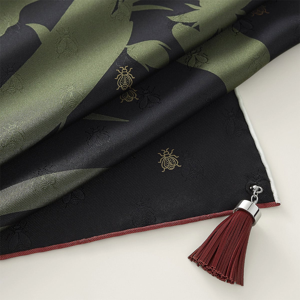 HERMES scarf Carre 90 Bouquet Final Abeille with Tassel Noir (Black)/Vert Loden/Rouge H Silk/Leather[EXCELLENT][Authentic]