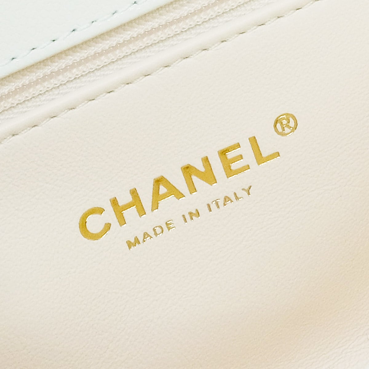 2026 SS Pre-Collection New CHANEL Shoulder bag Maxi Top Handle Flap Blanc (White) Graind Calf(Caviarskin) Champagne Gold HW AS6091[BRAND NEW][Authentic]