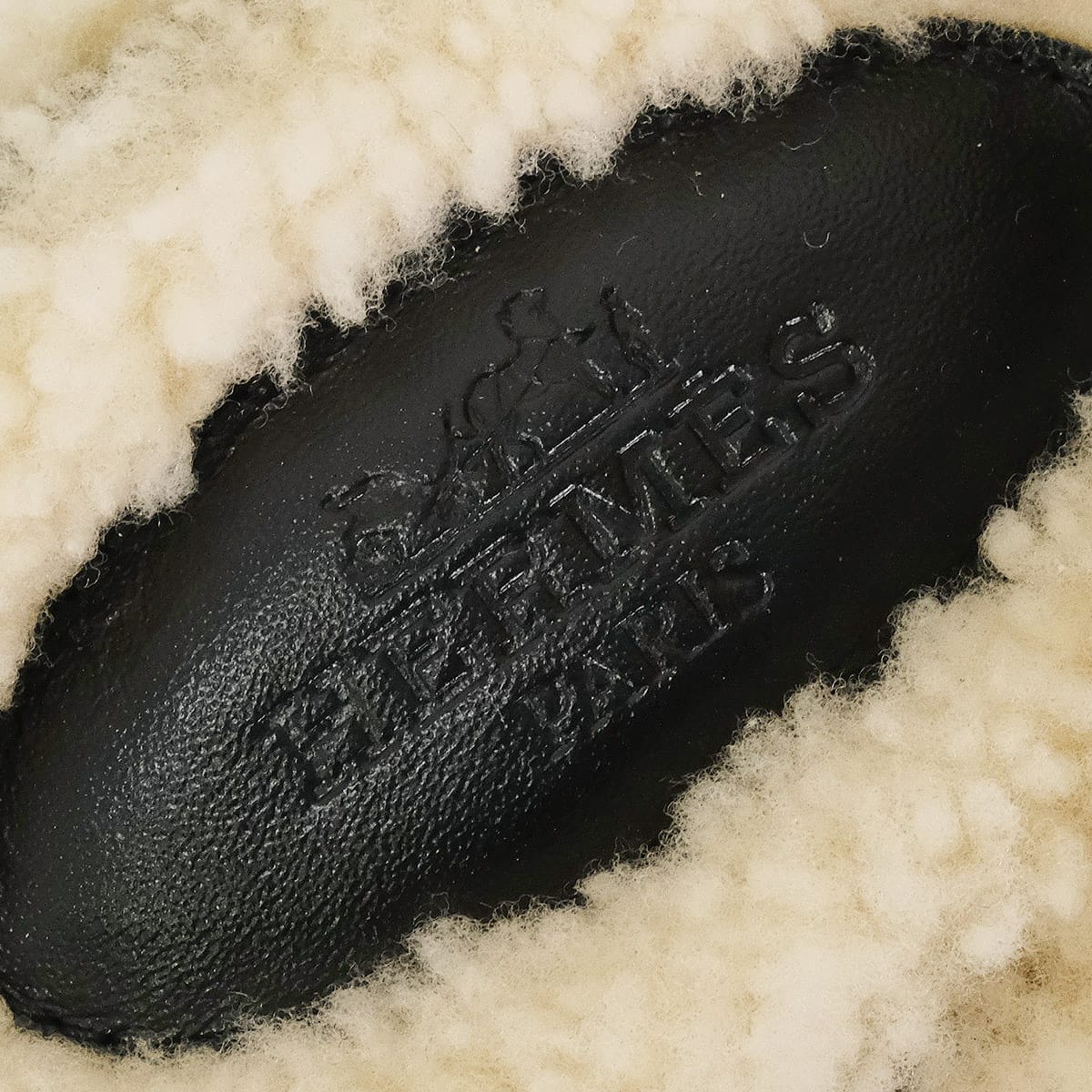 HERMES sandals Mule Sandals Oz Kelly Buckle Noir (Black)/Ecru Chevre Mysore/Sheepskin #38 Silver HW[EXCELLENT][Authentic]