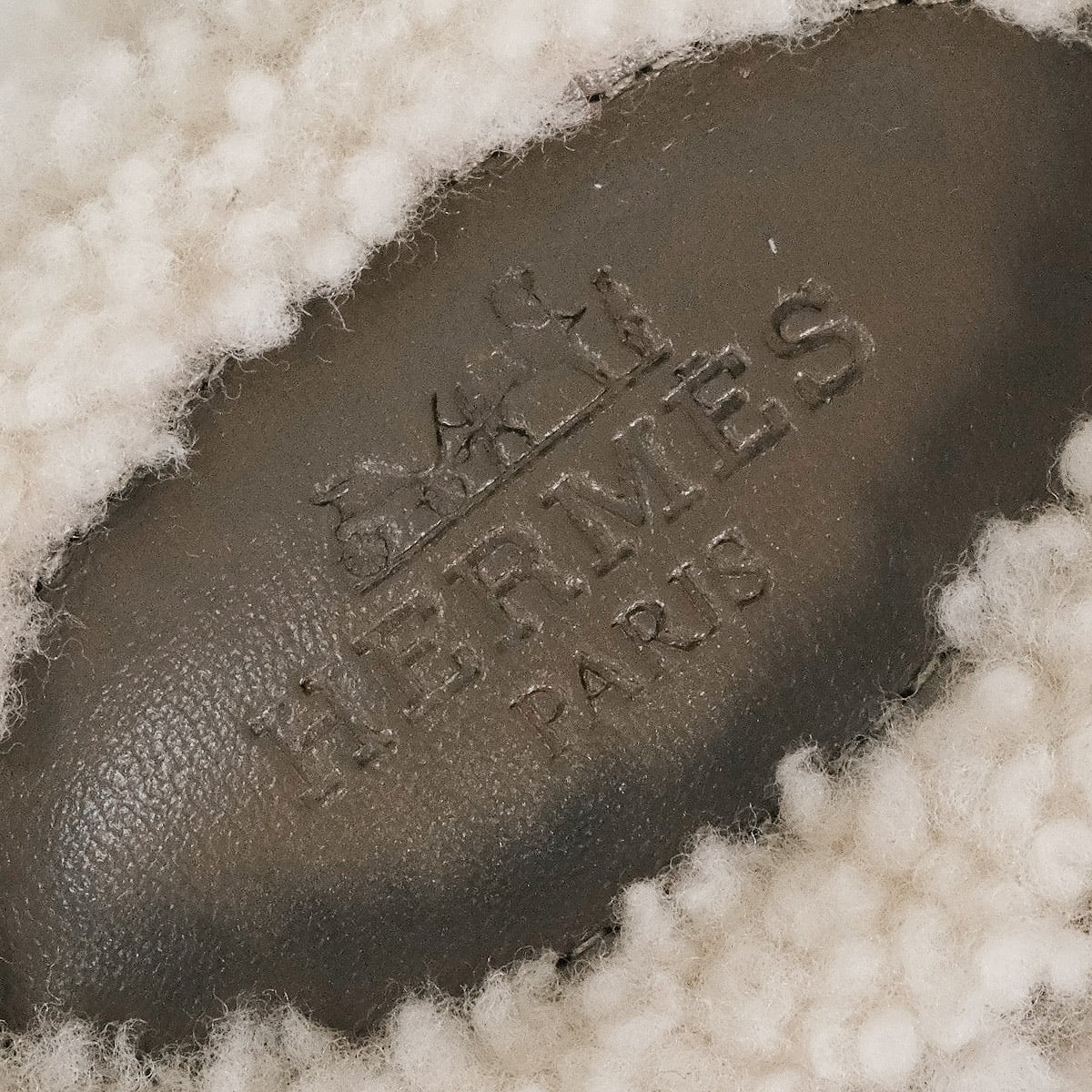 HERMES sandals Mule Oz Kelly Buckle Etoupe/Ecru Chevre Velours/Sheepskin #38 Silver HW[EXCELLENT][Authentic]