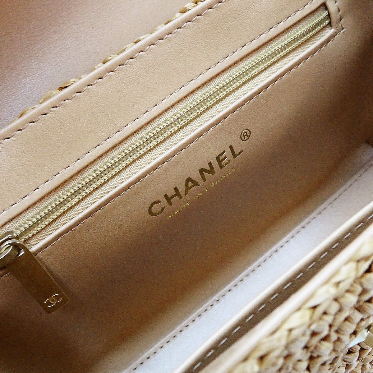 25/26 Cruise Collection CHANEL Shoulder bag Mini Shopping Bag Beige Gold HW AS4416[BRAND NEW][Authentic]