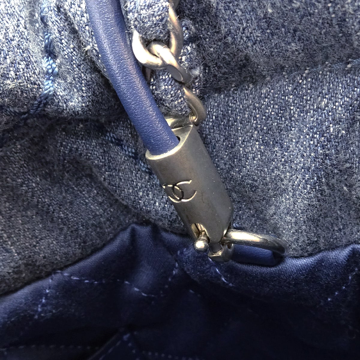 CHANEL Shoulder bag CHANEL 22 Mini Matelasse With Medal Charm Hobo Studs Blue Denim Mat Silver HW AS3980[EXCELLENT][Authentic]