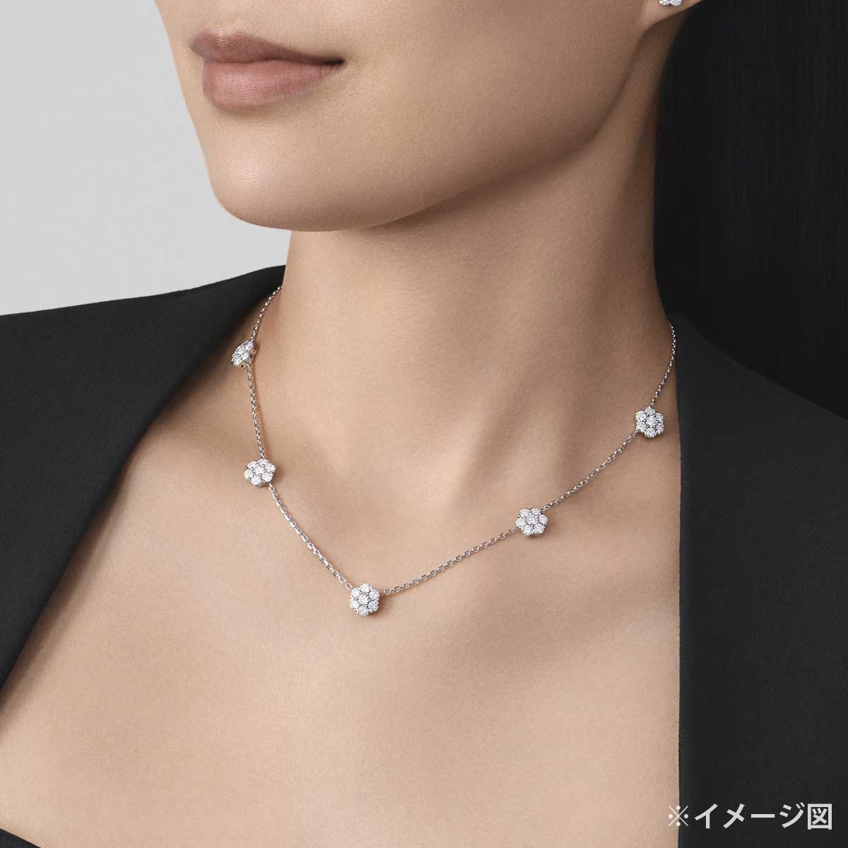 Van Cleef & Arpels necklace Fleurette 5P Diamond Silver K18WG Diamond VCARP9VC00[EXCELLENT][Authentic]