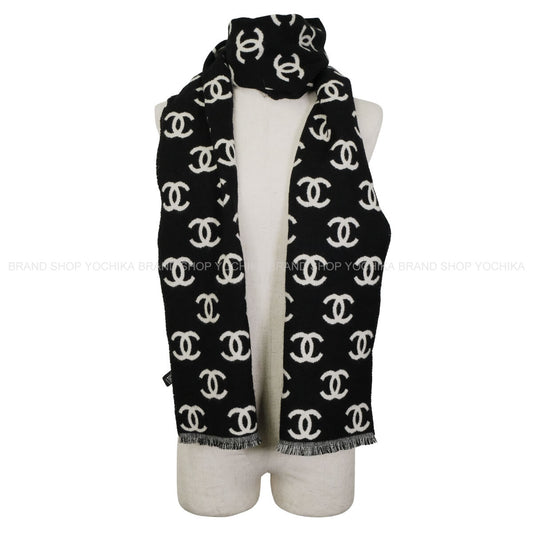 CHANEL Stall Reversible COCO Mark Noir (Black)/Blanc (White) Wool/Cashmere AA7067[BRAND NEW][Authentic]