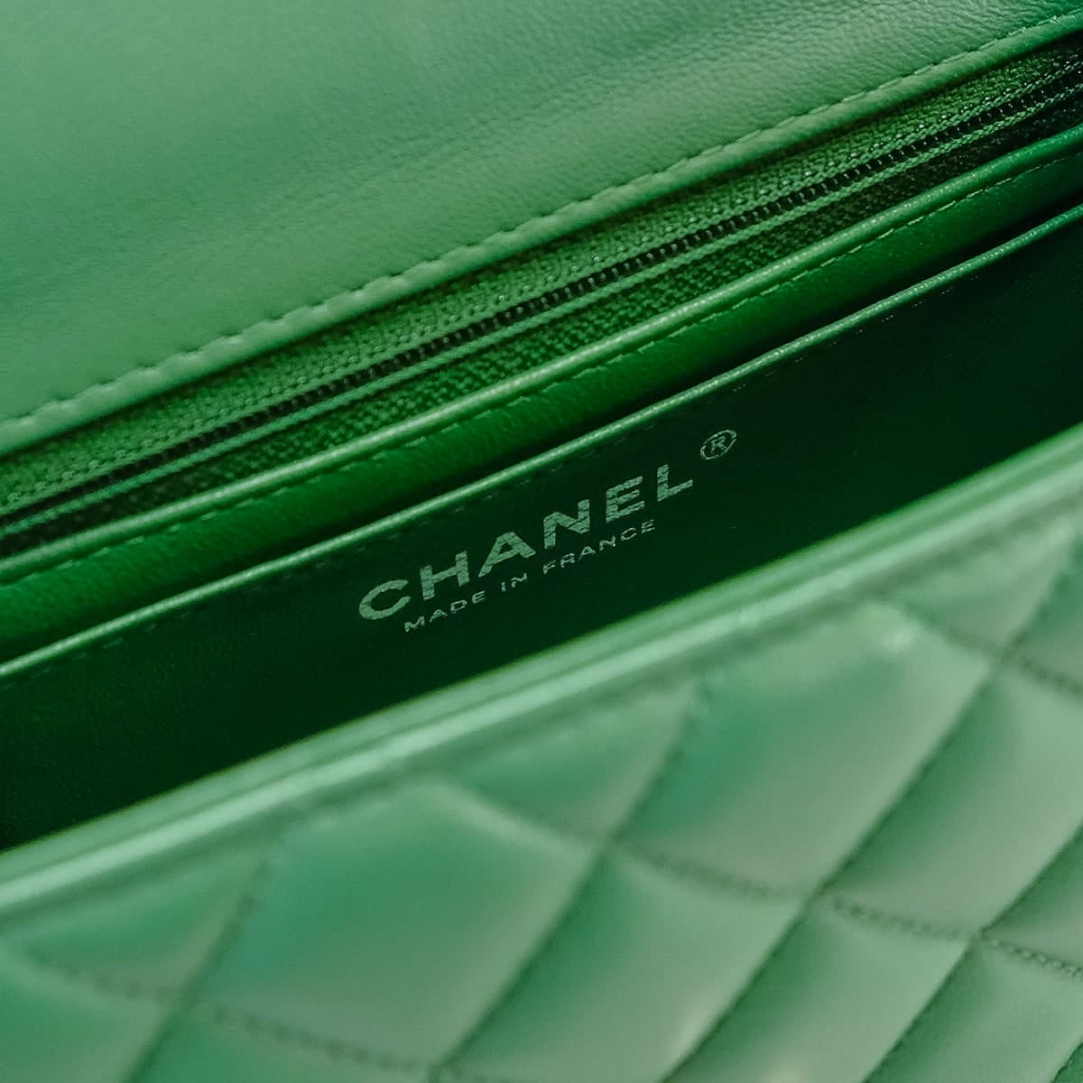 [Pre-loved] CHANEL Shoulder bag Mini Matelasse COCO Mark Chain Green Lambskin Silver HW A35200[LIKE NEW][Authentic]