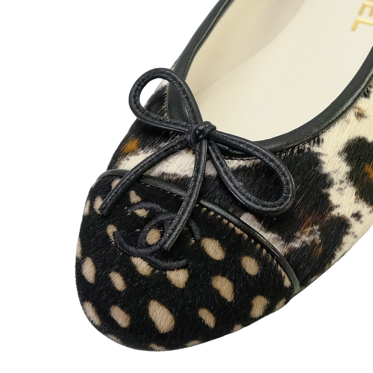 2026SS CHANEL ballet shoes(flat shoes) Ballerina Flats Bambi Animal Print COCO Mark Noir (Black)/Blanc (White) Unborn Calf/Lambskin #37.5C G47280[EXCELLENT][Authentic]