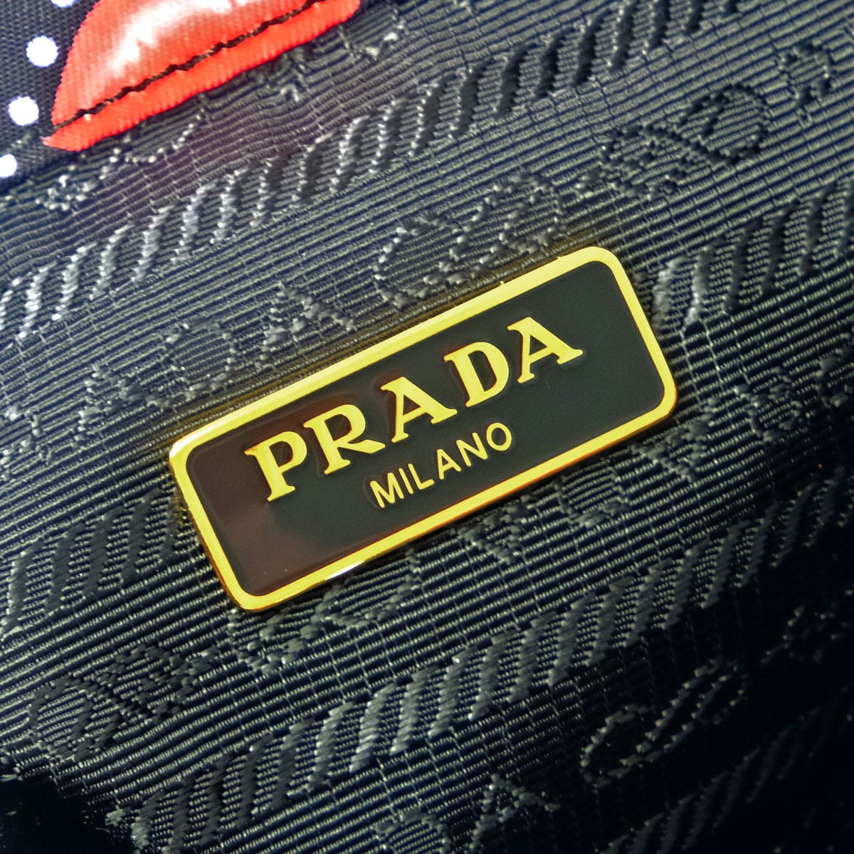 2025AW PRADA Pouch Printed Re-Nylon Noir (Black)/Red Recycle Polyamide Gold HW 1NS369_2HFL_F0002[EXCELLENT][Authentic]