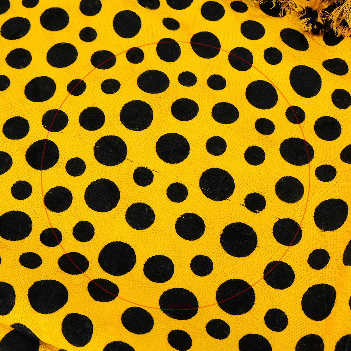 [Pre-loved] LOUIS VUITTON Stall LV × Yayoi Kusama Monogram Dots Infinity Shawl Jaune Noir (Black)/Yellow Silk/Wool M74626[LIKE NEW][Authentic]