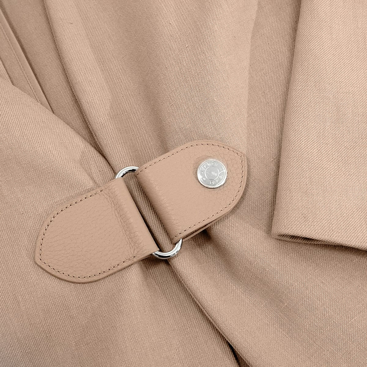 [Pre-loved] 2021SS HERMES Supple Coat Collarless Sellier Buttons Beige Linen/Silk/Cow Leather #40 Silver HW 16-7106[USED SA][Authentic]