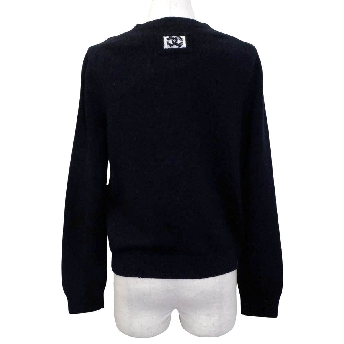 2026SS CHANEL Knit Pullover with COCO Mark Patch Noir (Black)/Blanc (White) Cashmere/Polyurethane/Nylon #38 P81315[EXCELLENT][Authentic]