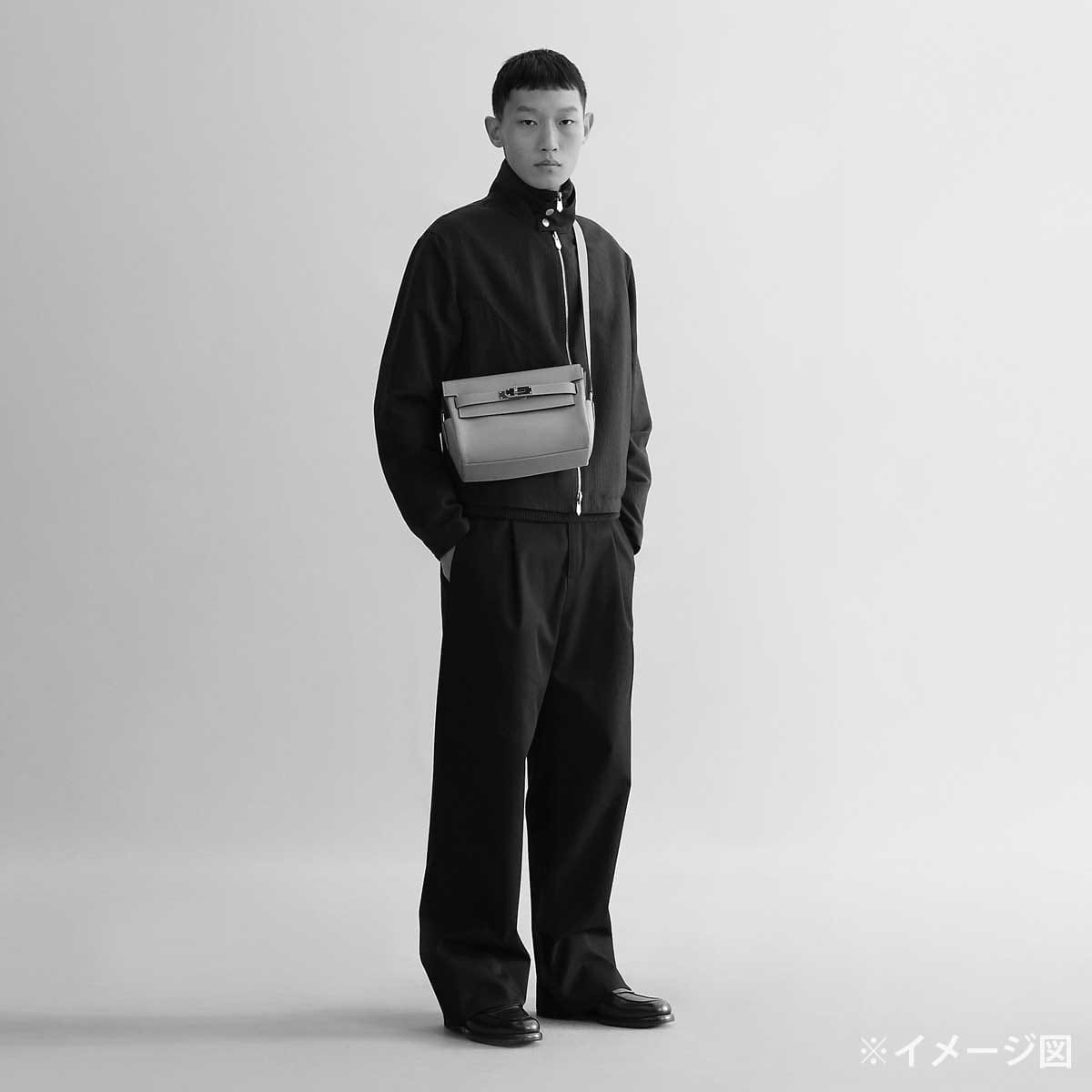 HERMES Shoulder bag Kelly Messenger 24 PM Noir (Black) Veau Togo Silver HW Stamp K[BRAND NEW][Authentic]