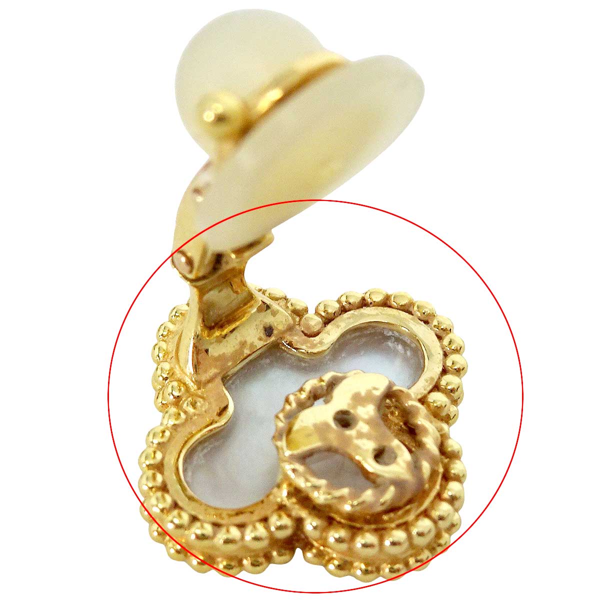 [Pre-loved] Van Cleef & Arpels earrings Vintage Alhambra One ear only K18 Mother of Pearl VCARA44100[USED SA][Authentic]