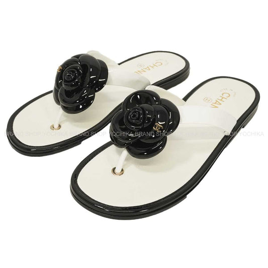 2025/26 Cruise Collection CHANEL sandals Camellia CC Logo Thong Blanc (White)/Noir (Black) Patent Calfskin #39 Gold HW G46988[EXCELLENT][Authentic]