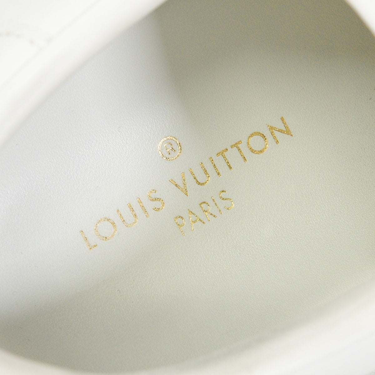 [Pre-loved] LOUIS VUITTON sneakers Frontrow Sneaker with Monogram Strap Blanc (White) Calf #38 Gold HW 1A95Q2[LIKE NEW][Authentic]
